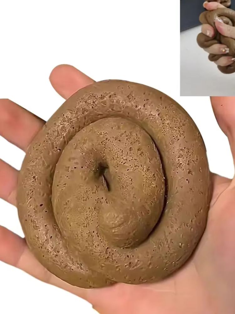 لعبة مضحكة على شكل براز قابلة  - مراجعة Fake Poop Gag Gift وسعره